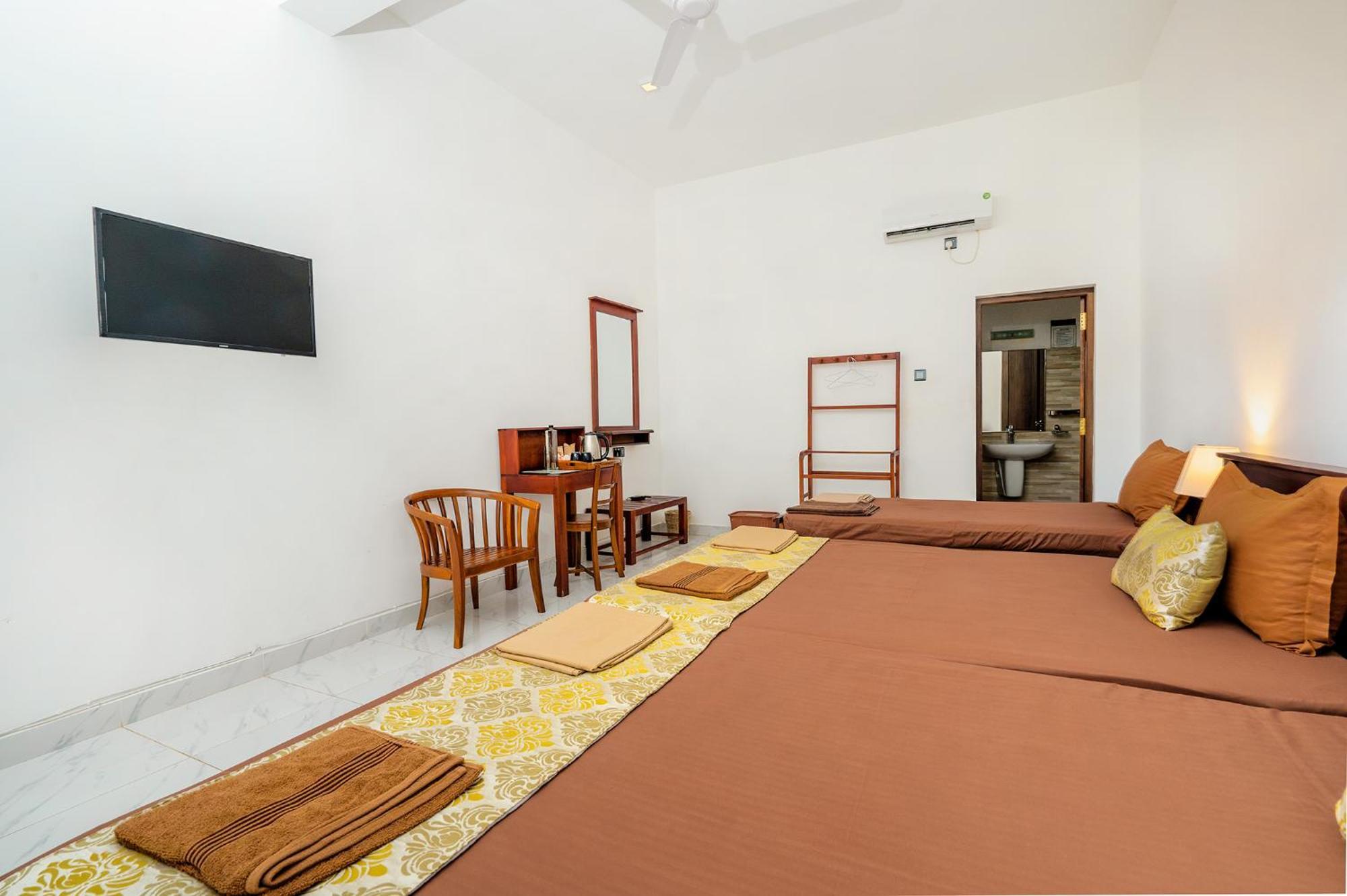 Mailagama Cinnamon Residence Kataragama Bagian luar foto