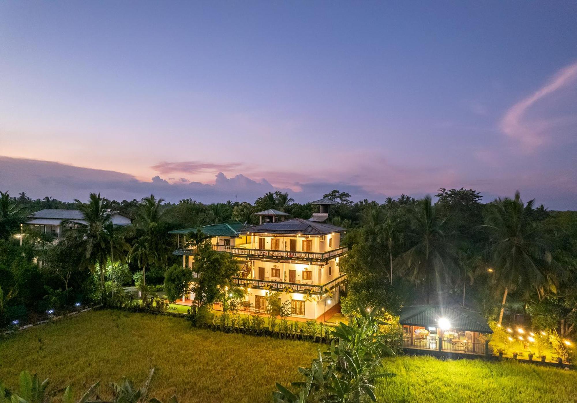 Mailagama Cinnamon Residence Kataragama Bagian luar foto